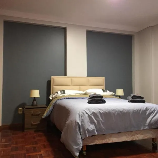 Tu experiencia comienza aquí Departamento 3D 3C Achumani a pasos de la calle 29, hotel em La Paz