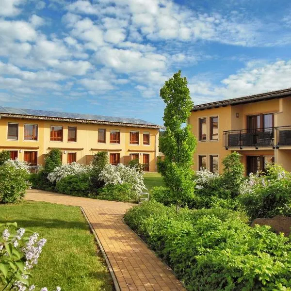 Ferienpark Templin direkt neben der Naturtherme, hotel in Milmersdorf