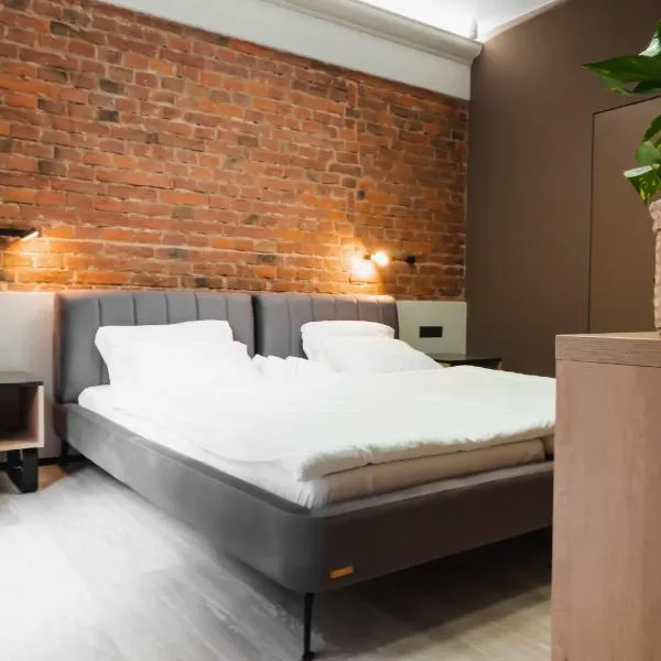 Miracle Place, hotel in Ivano-Frankivsʼk