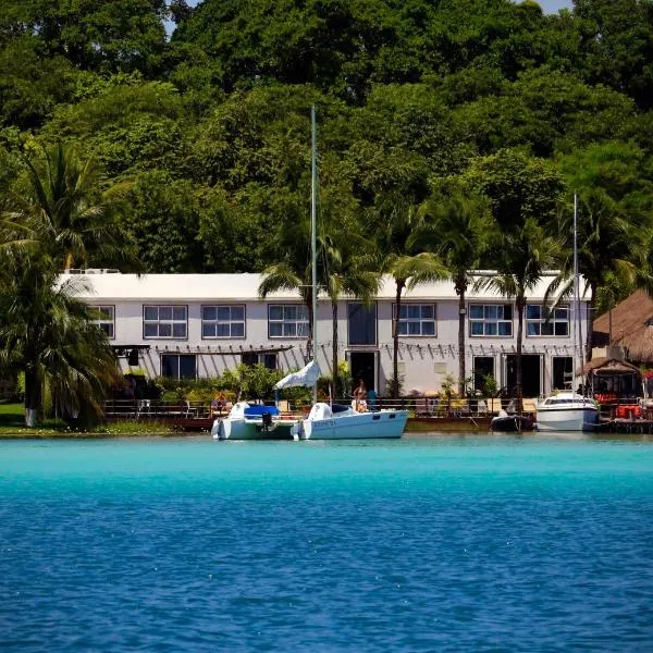 The Yak Lake House - Hostal, hotel v destinaci Bacalar