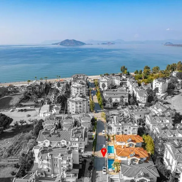 Villa Yasam Park - Luxury 8 Person - Fethiye Calis Beach 90mt, hotel in Fethiye