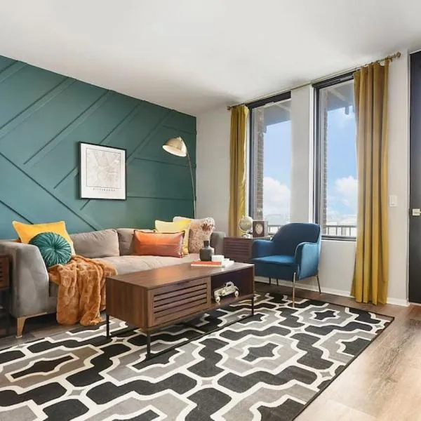 HostWise Stays - Grandview Balcony with Stunning Skyline Views, hotel in Pittsburgh