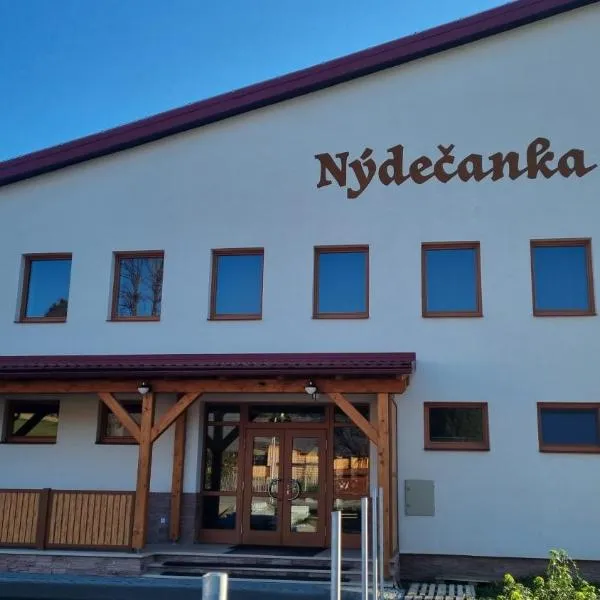 Apartmány Nýdečanka: Nýdek şehrinde bir otel