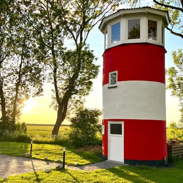 Liebevoll hinterm Deich - Ferienwohnungen, hotel v destinaci Lehe
