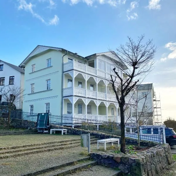 Sassnitz - Villa Quisisana, Whg 2、ザスニッツのホテル