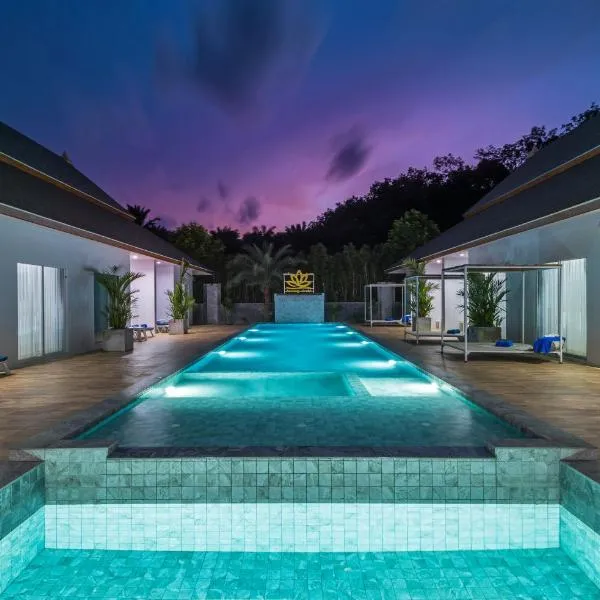 Amadha Villas Retreat - Free Tuk-Tuk Service To the Beach, hotel in Ao Nang Beach