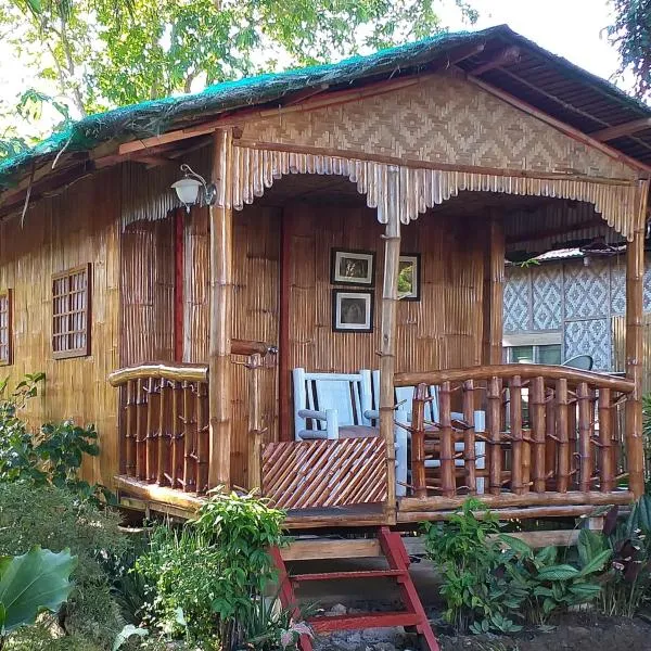 Casa de Corazon, hotel in Guindulman