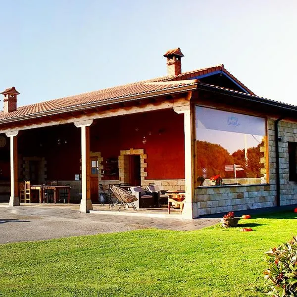 La Cala Hostel, hotel v destinaci Loredo