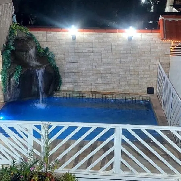 Hostel Falcão-Suites Privativas com Ar Condicionado, hotel v destinaci Rio das Ostras