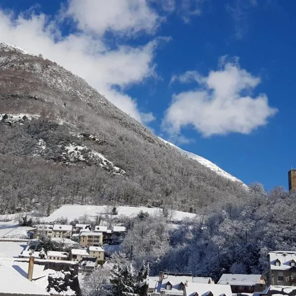 Hôtel Terminus، فندق في لوز سانت سوفير