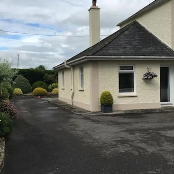 ChestNut View Oldcastle 1 bed-room self catering, hotel en Mountnugent