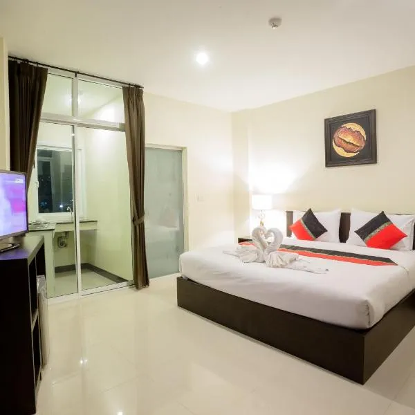 The Elegant Patong, hotel di Pantai Patong