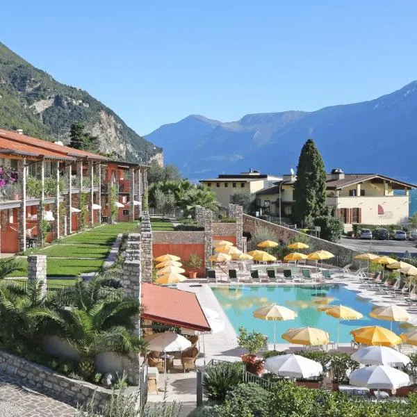 Residence Borgo Dei Limoni - Appartamenti con Garage, hotel v destinaci Gargnano