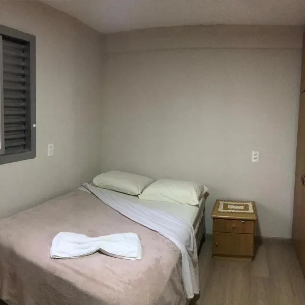 Residencial Jardim Curitiba, hotel v destinaci Curitiba