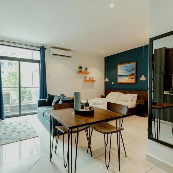 Enjoy Luxury Studio w/Pool @Embassy Gardens, hotel in Accra