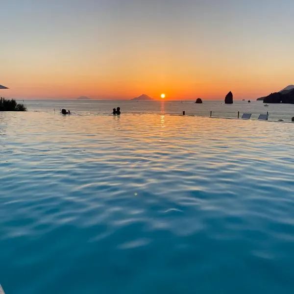 Therasia Resort Sea and SPA - The Leading Hotels of the World、ヴルカーノのホテル
