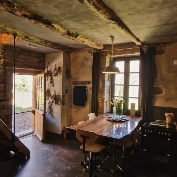 Rêve Aveyron, hotel a Broquiès