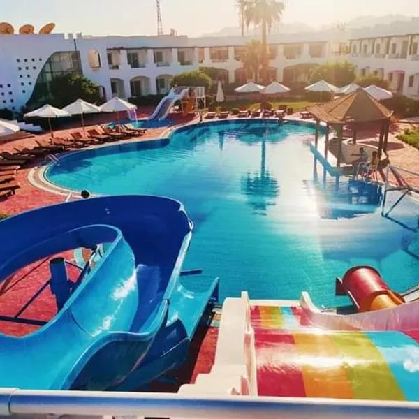 Uni sharm aqua park, hotel en Sharm El Sheikh