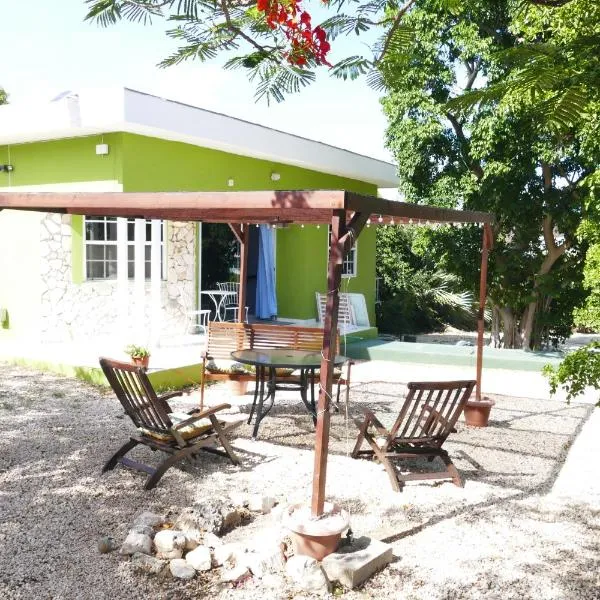 Resident Emiterio, hotel v destinaci Blue Bay