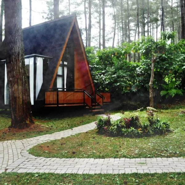 villa cikole kalaras, hotel v destinaci Lembang