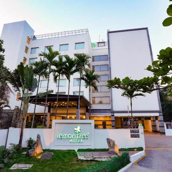 Lemon Tree Hotel Whitefield, Bengaluru、Avalhalliのホテル