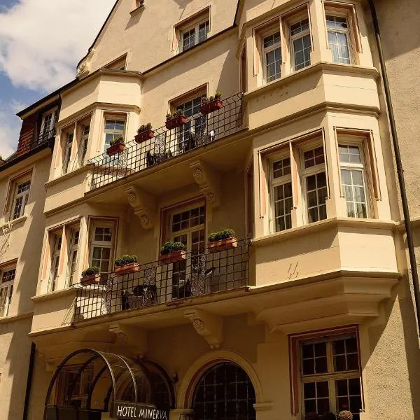 Hotel Minerva, hotel in Pfaffenweiler