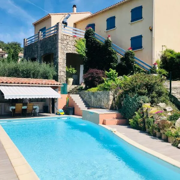 Le domaine des Oliviers ALES Piscine Jacuzzi Sauna, hotel en Alès