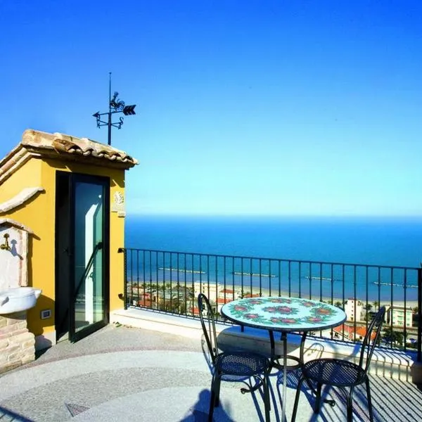 B&B La Torretta sul Borgo, hotel in Grottammare