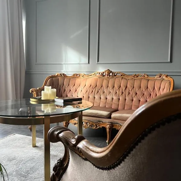 Daisy's Secret Apartment, hotel in Pszczyna