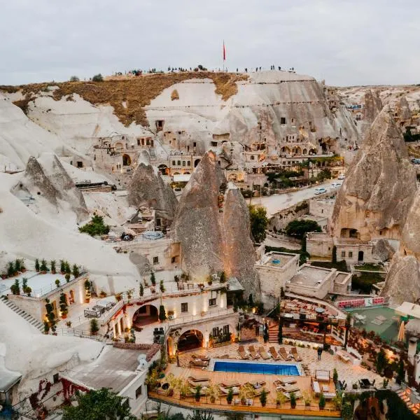 Local Cave House Hotel – hotel w Göreme