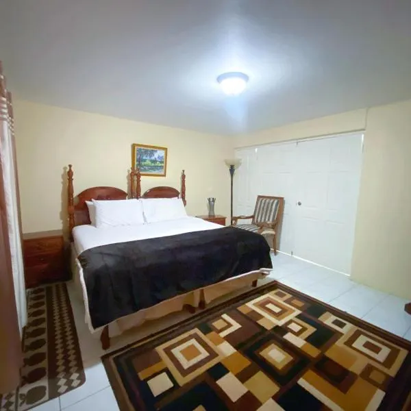 Russell Heights Vacation Home, hotel v destinaci Kingston