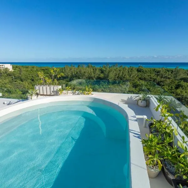 Suites Cielo y Mar, hotel v destinaci Playa del Carmen