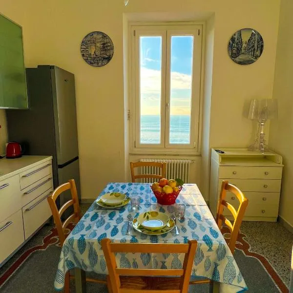 La Casa nel Blu, khách sạn ở Savona