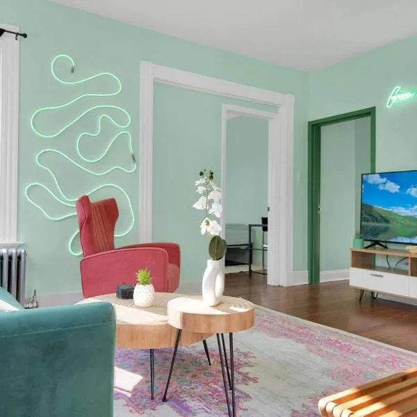 Green N' Groovy in the Heart of East Rock Near DT, Yale, hotel v destinaci New Haven