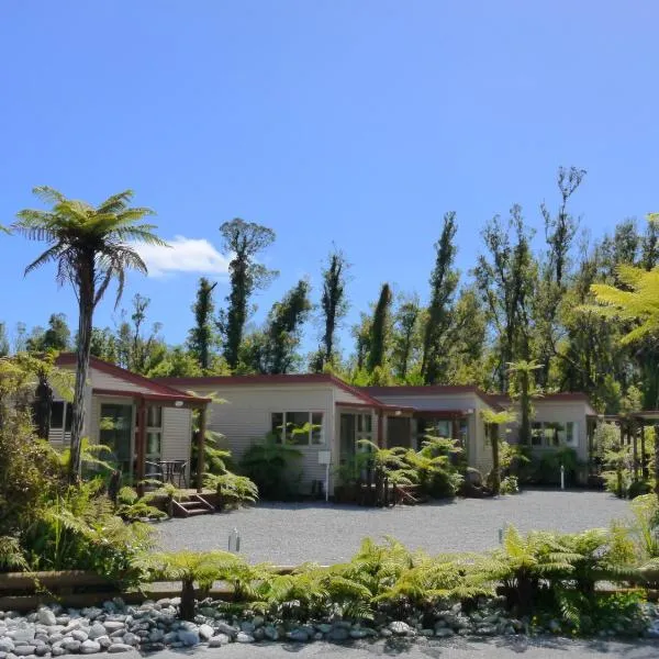 10 Cottages, hotel in Whataroa