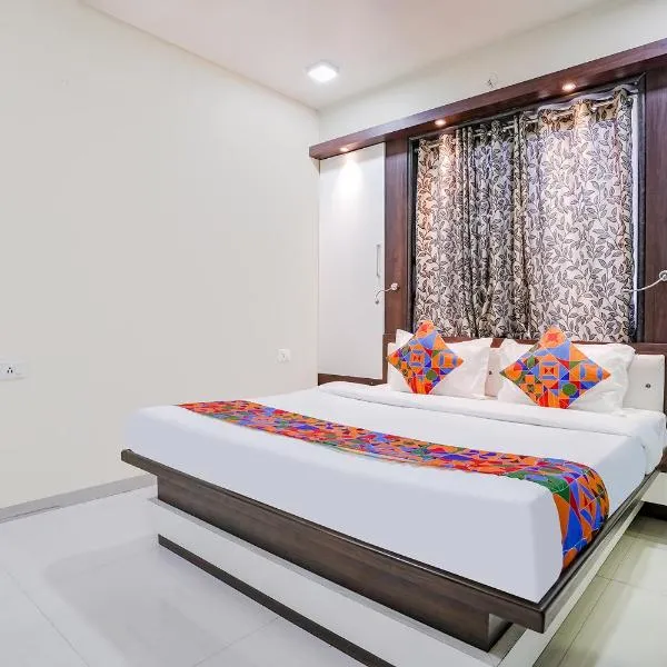 Via Rudra Residency, hotel em Chinchwad