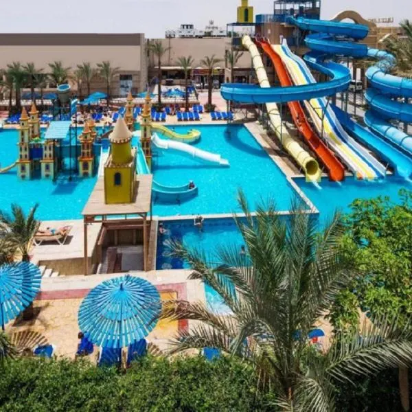 Suite at Lililand Resort & Aqua Park, hotel in Hurghada