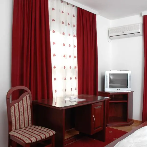 Vila Lux Milikic, hotel en Kraljevo