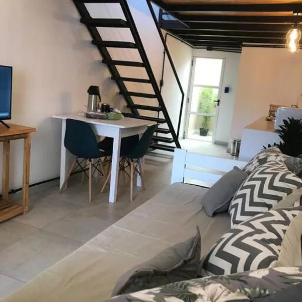 Departamento Tekoha cerca del río y la playa!, hotel a Posadas