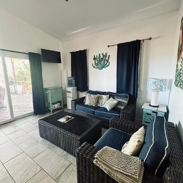 The Blue Bahia Resort In Sandy Bay, hotel v destinaci Sandy Bay
