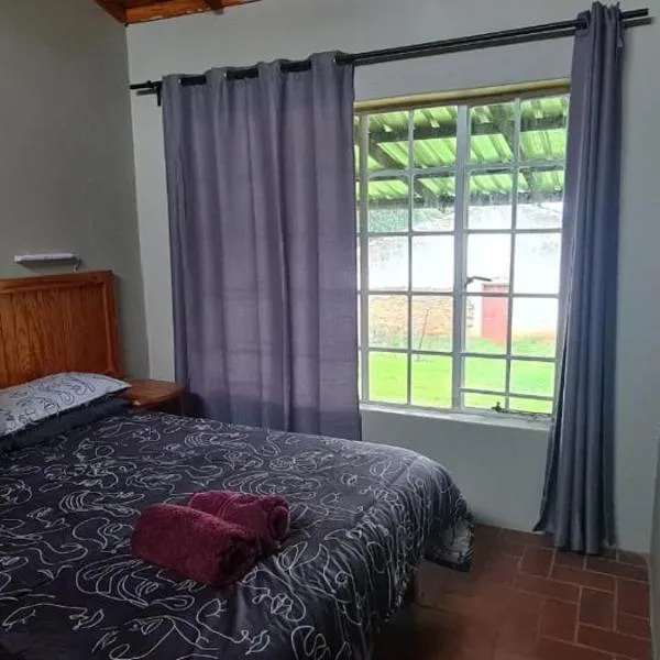 Aloe Inn Guest Farm, hotel in Piet Retief