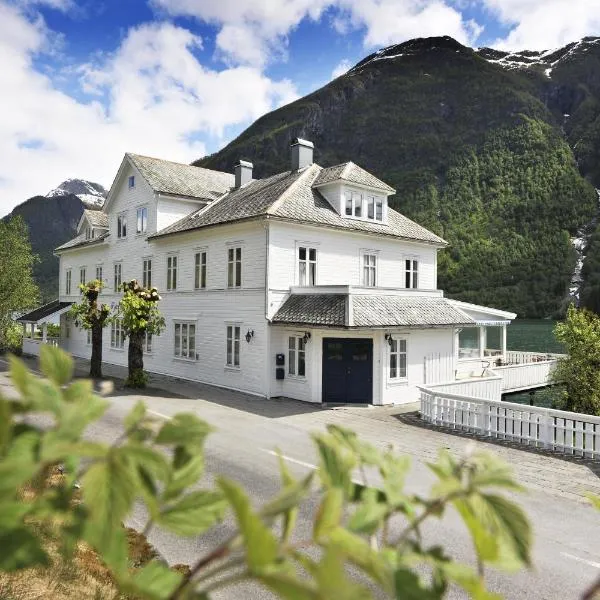 Fjærland Fjordstove Hotell - Huseby Hotelldrift AS, hotel in Svidalen