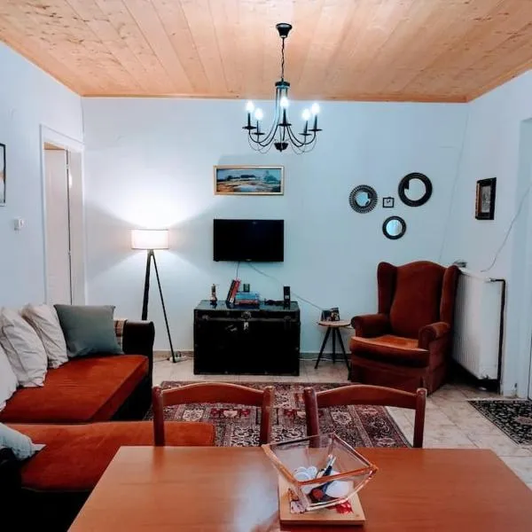 Cozy cottage for 4, hotel in Lávdhas