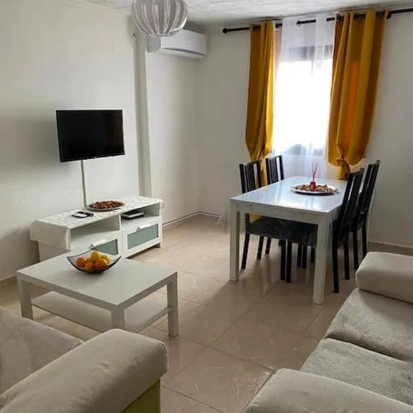 Appartement Célia, hotel u gradu 'Algemesí'