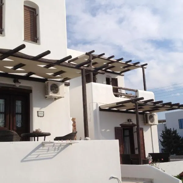 Niriides Studios, hotel in Pachaina