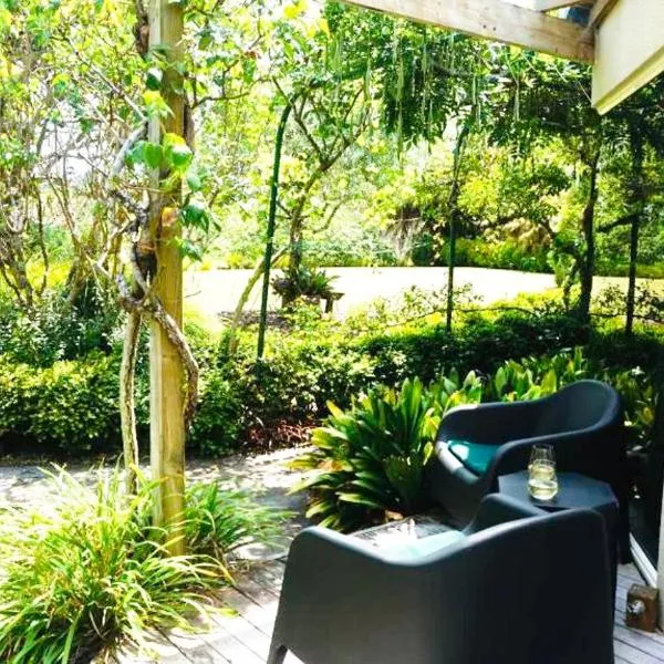 Maddisons Garden Guest Suite - Coatesville, hotel in Kumeu