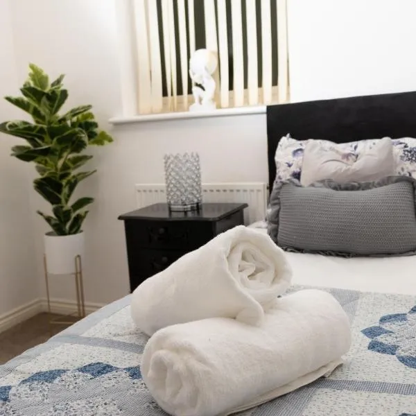Broughton Haven 5 Beds House Free WiFi, Free parking, NETFLIX, hotel v destinaci Milton Keynes