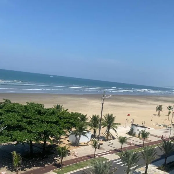 APTO FRENTE PARA MAR BOQUEIRÃO - PRAIA GRANDE, khách sạn ở Praia Grande