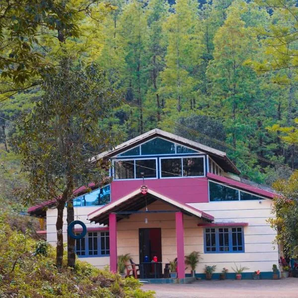 Kanasucoffeenadu, hotel in Attigundi