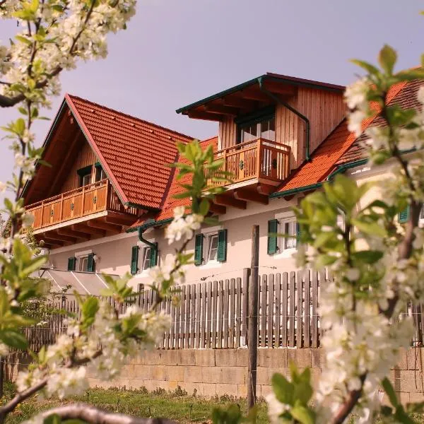 Obst & Gästehof Brandl, hotel v destinaci Hartmannsdorf